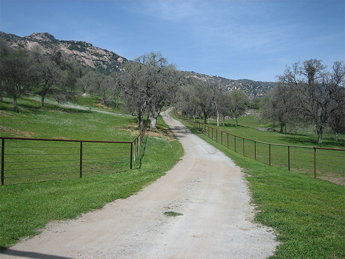 Ranches for sale. 191 Acre High Sierra Ranch in Springville near the