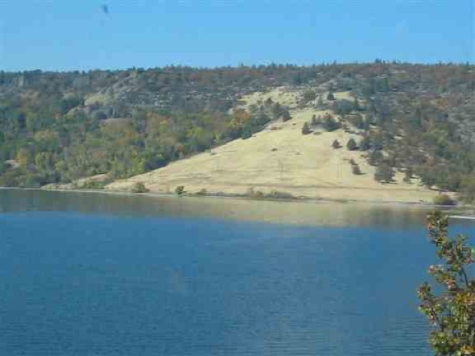 60 Acre Northern California Copco Lake Front Ranch