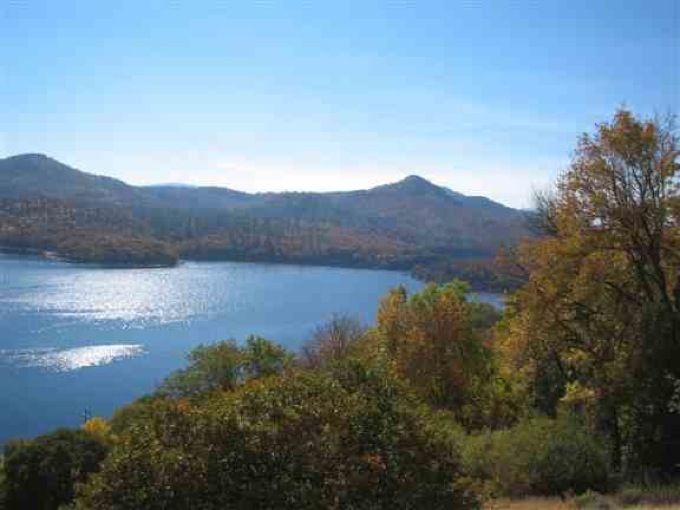 60 Acre Northern California Copco Lake Front Ranch