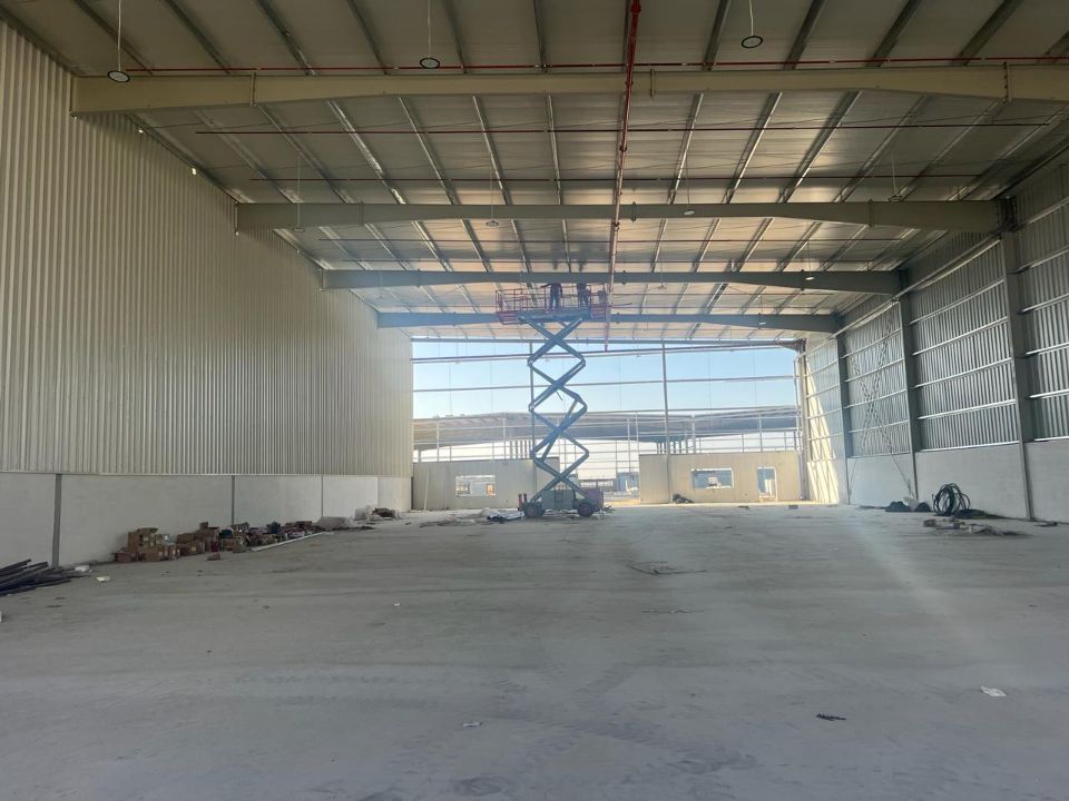 Warehouse for Rent in Dubai Commercial & Industrial Warehouses in