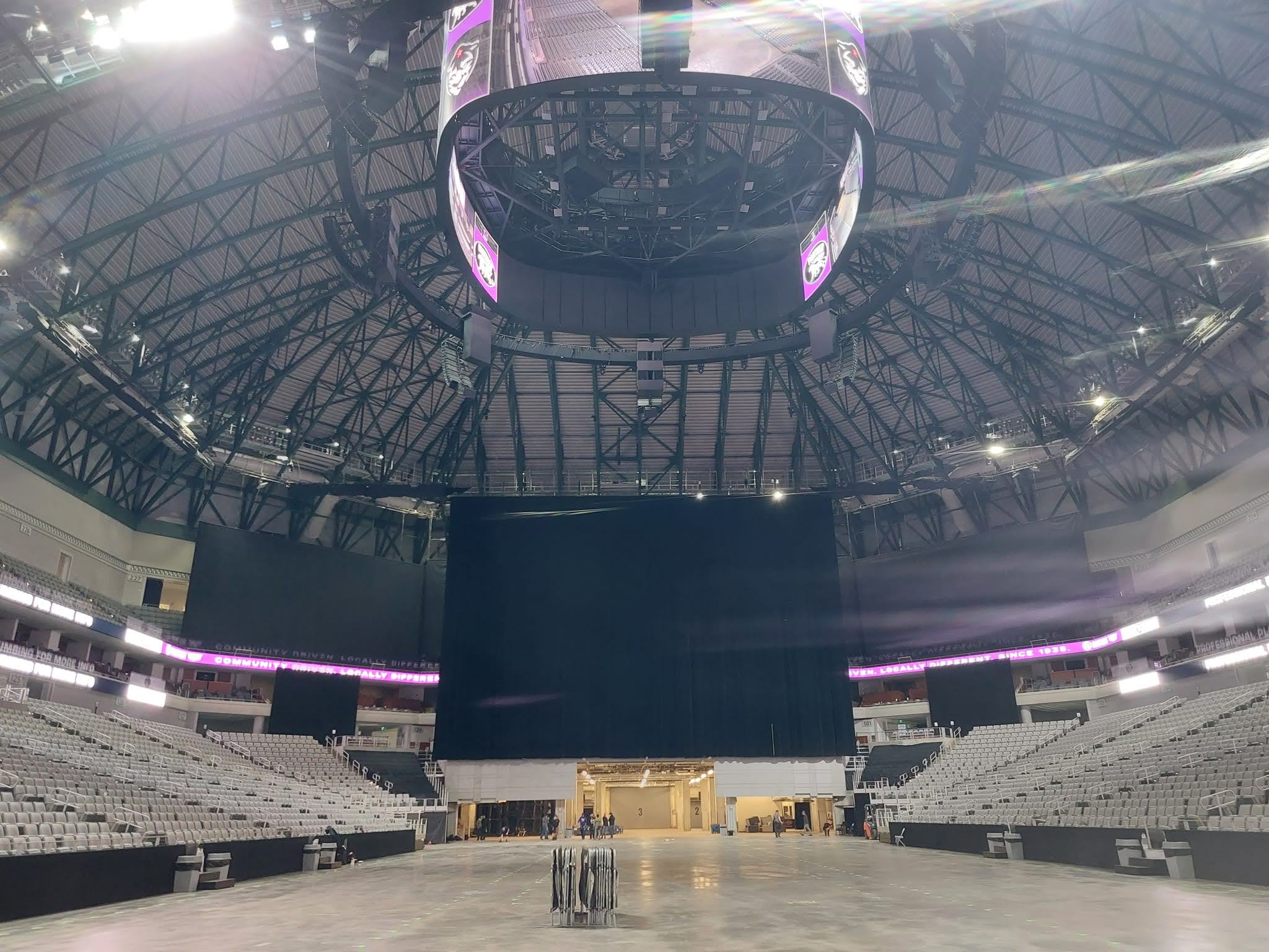 Rhino Texas Client Dickie’s Arena Wins Top Venue Award » Rhino Staging