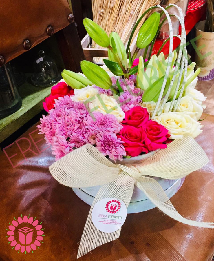 Un fleuriste à Marrakech qui propose des fleurs fraîches - Riad Mehdi