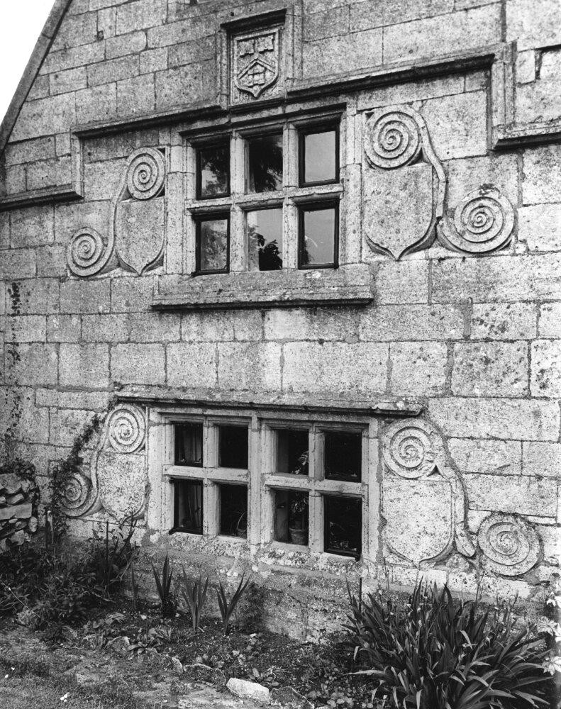 Haunt Hill House, Great Weldon, Northamptonshire windows and volutes