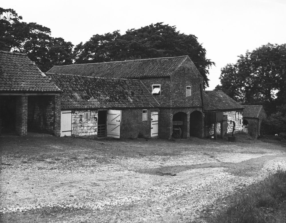 Farm buildings, Painsthorpe, East Yorkshire RIBA pix