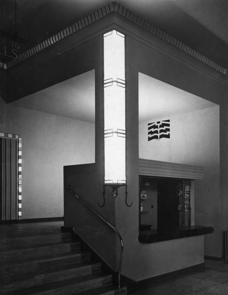 Sheen Kinema, Sheen Lane, East Sheen, London closeup of stair