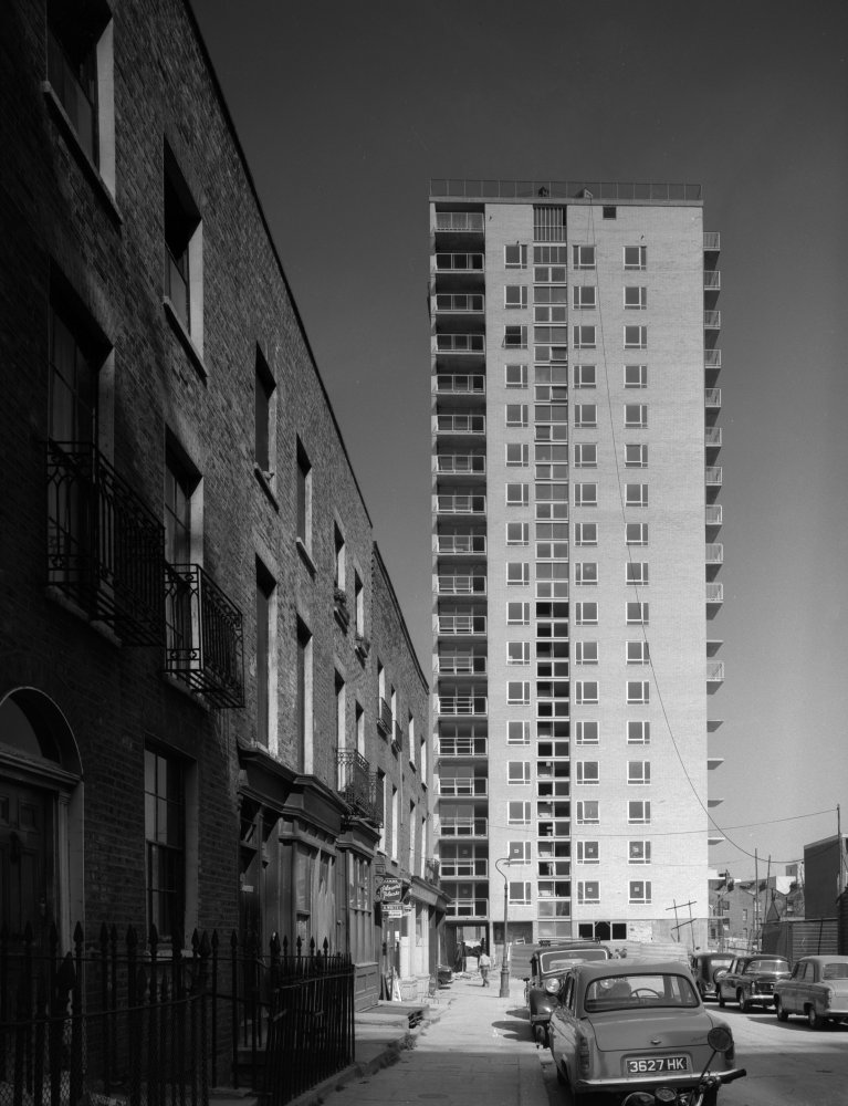 Regent's Park Estate (phase 3), Albany Street, London the point block