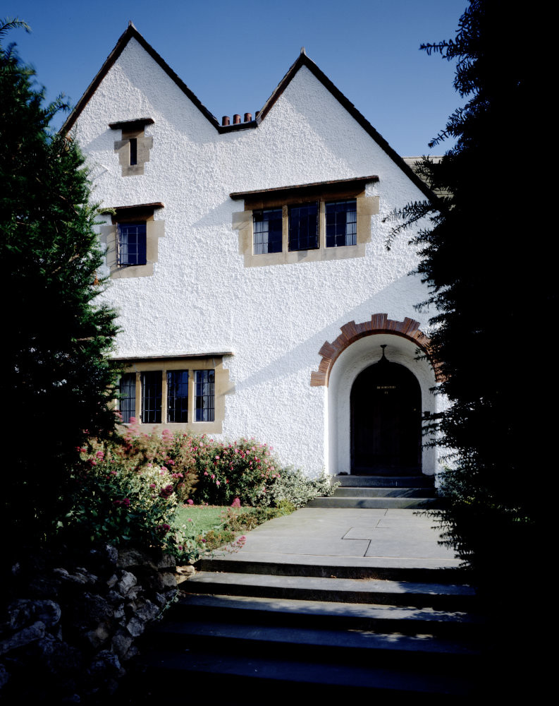 The Homestead, Second Avenue, FrintononSea, Essex the main entrance