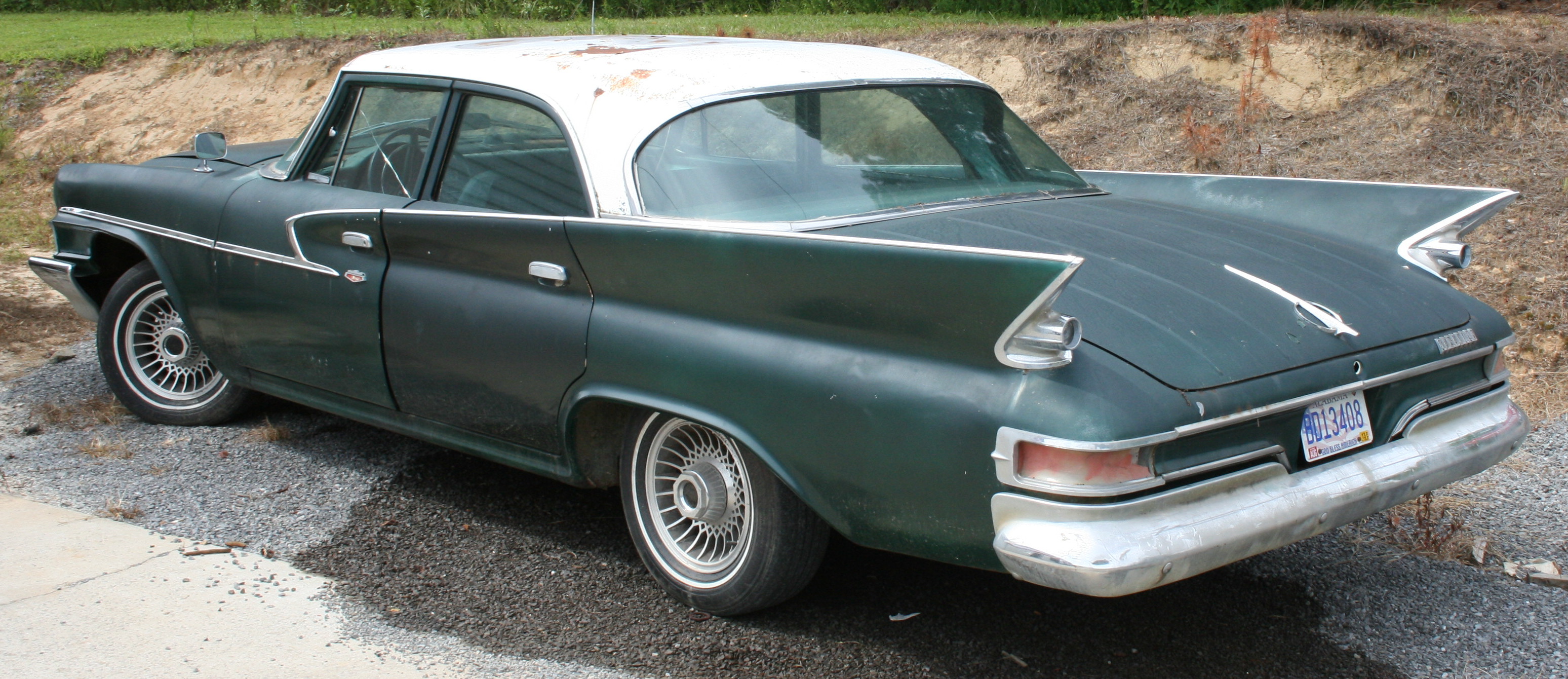 Sell used 1961 Chrysler Newport Base 361 Cubic Inches in Scottsboro
