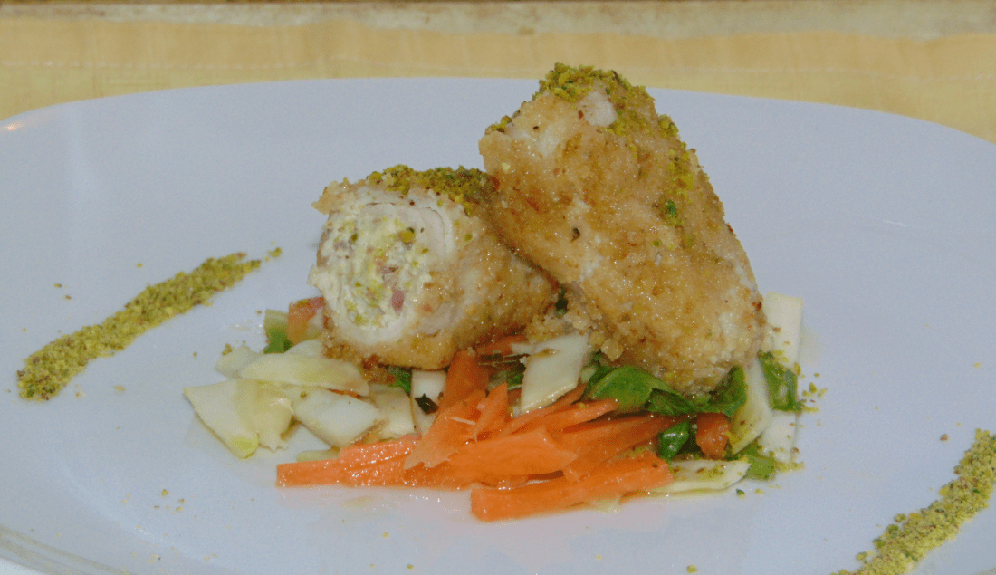 Involtini di carne con philadelphia, prosciutto e pistacchio