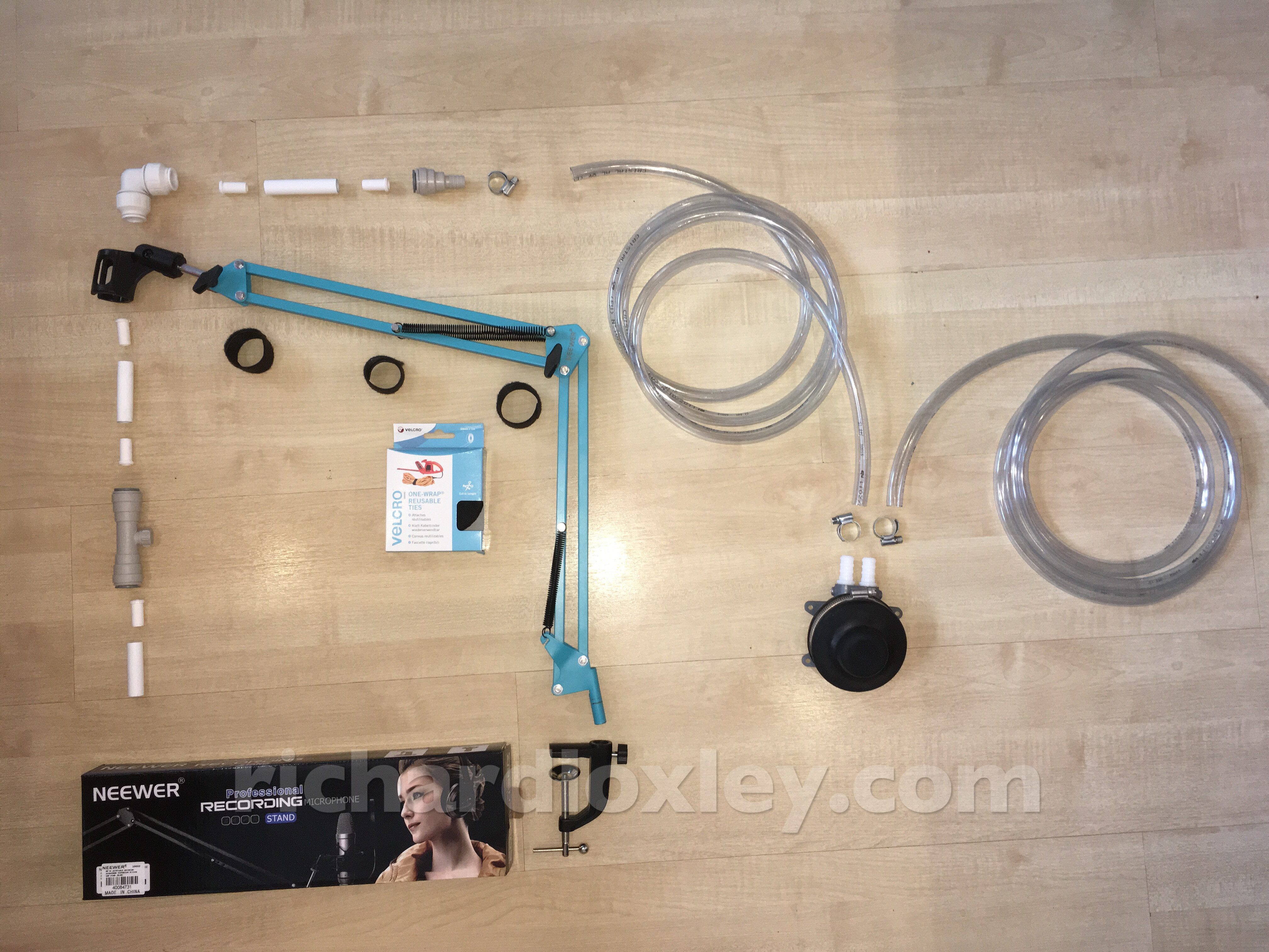 Footoperated water pump for camping Richard Loxley Ltd