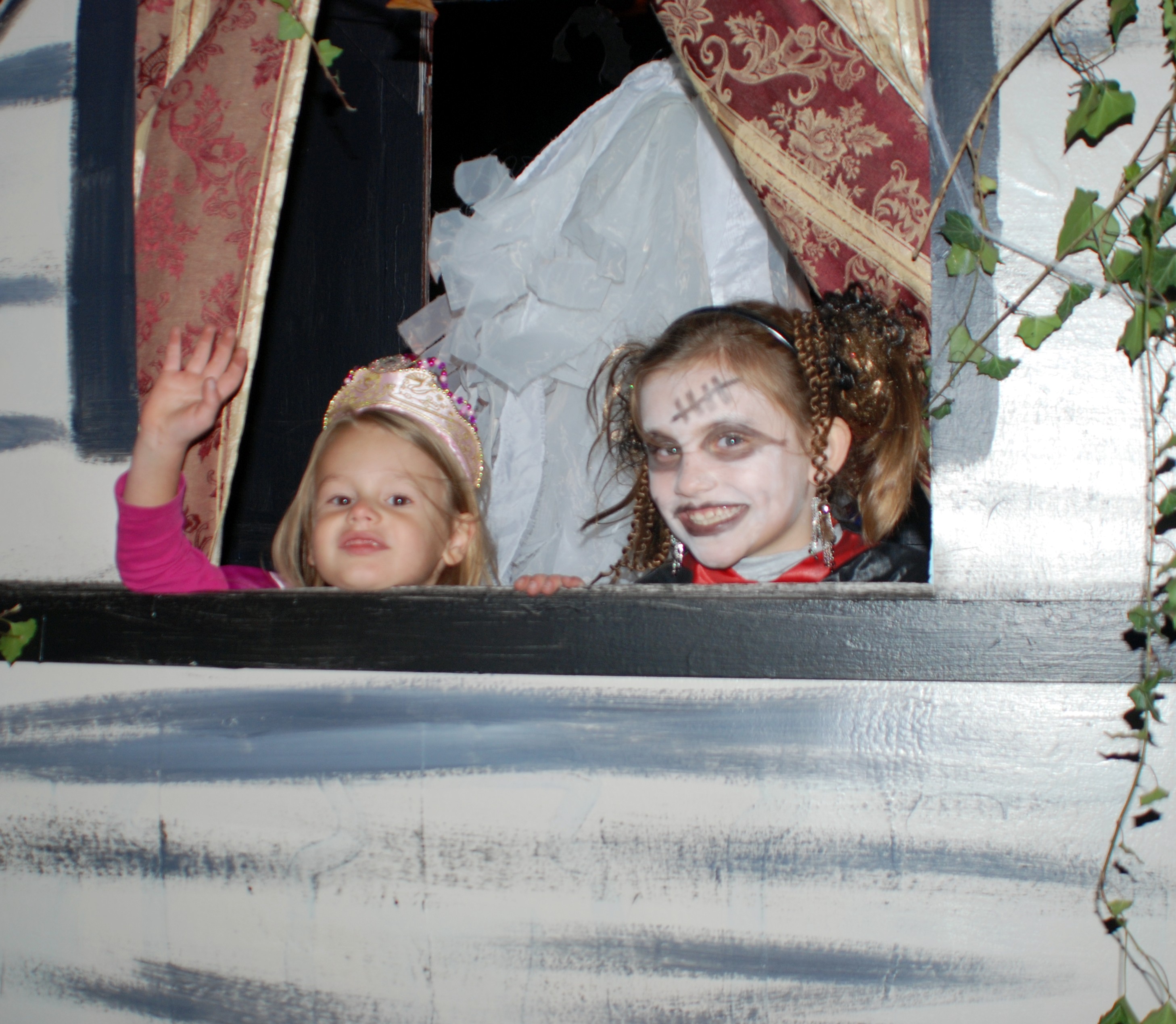 7,000 line up for Mansfield Halloween Parade Richland County Children