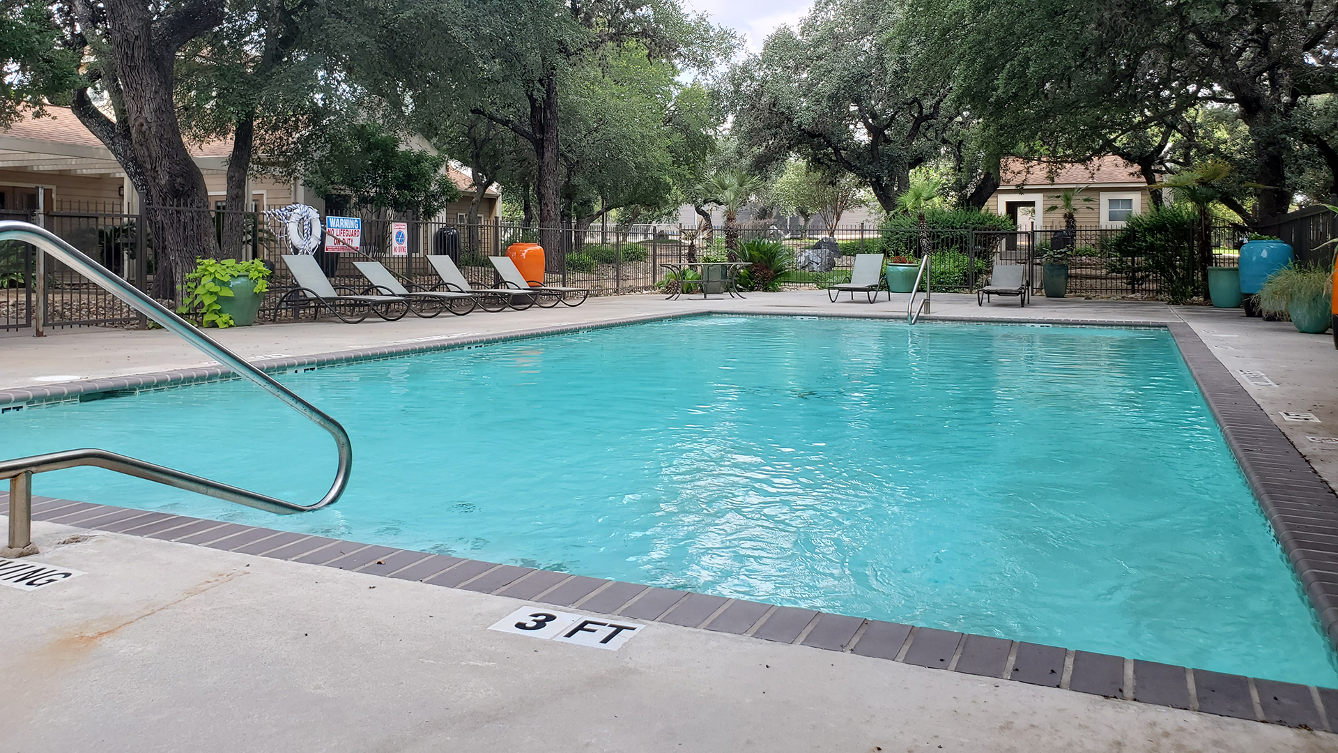 Availability The Ridge at Bandera Apartments in San Antonio, TX