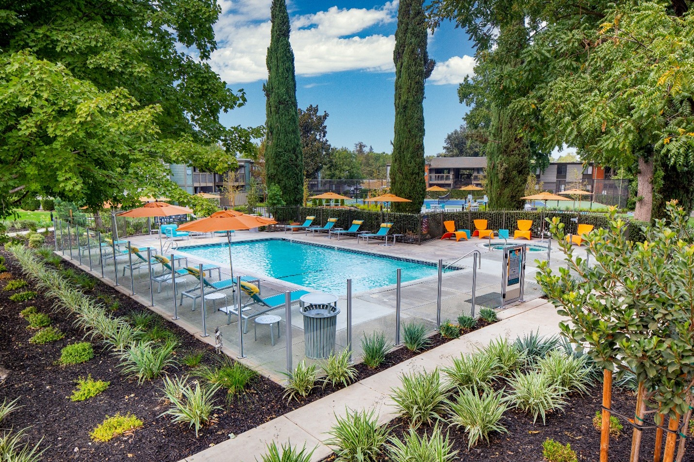 La Riviera Commons Apartments Ridge Capital Investors, LLC