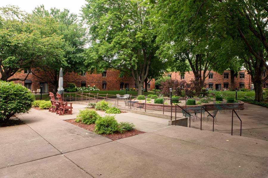 Photo Gallery Ridgecrest Village Davenport, IA