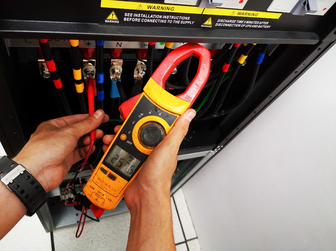 Home Tips To Maintain Your Ups Battery And Make Its Life Longer - Right