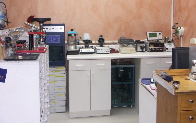 Right Time International Watch Center we buy, sell, trade and service