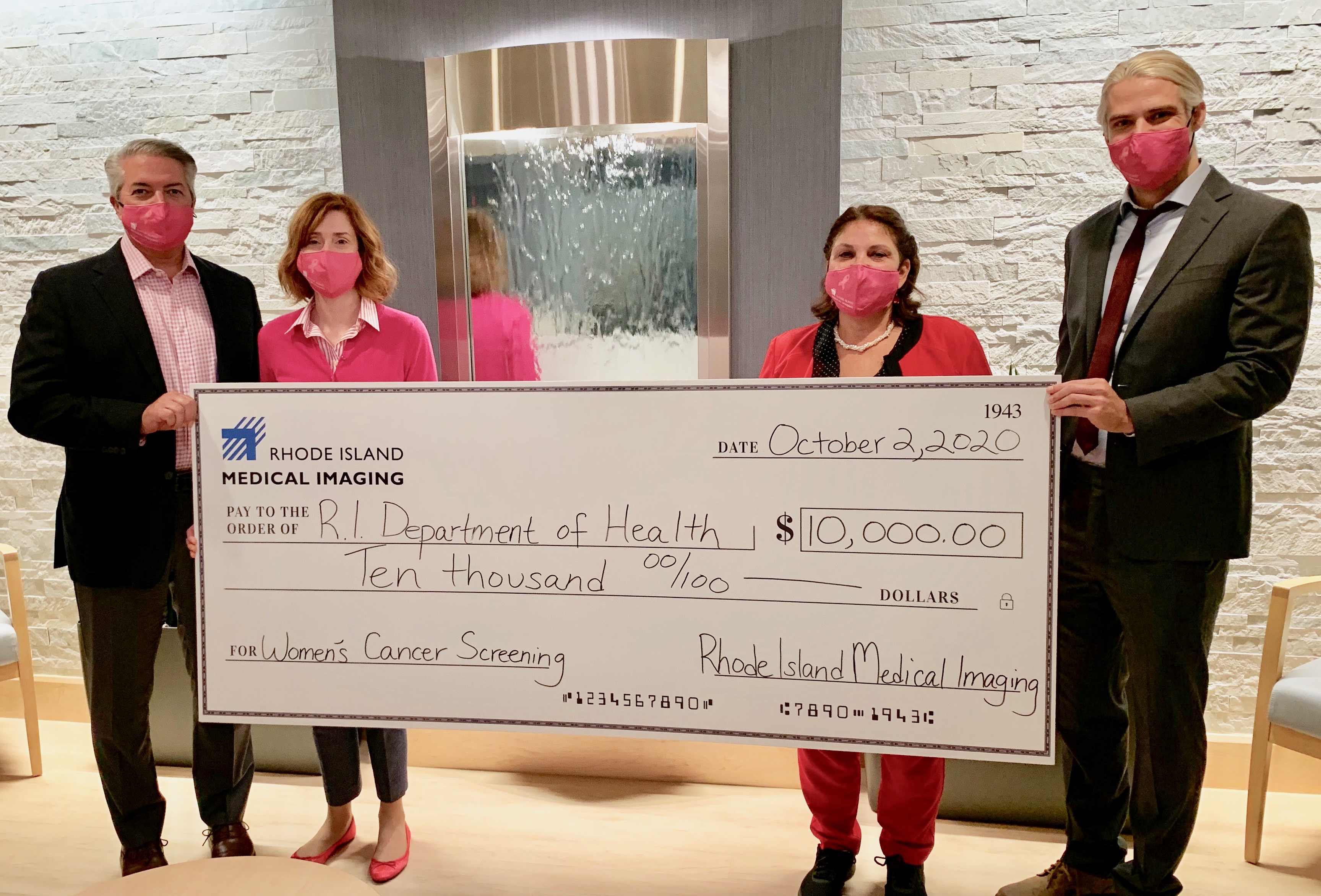 Rhode Island Medical Imaging Makes a Large Donation to the State's Women's Cancer Screening