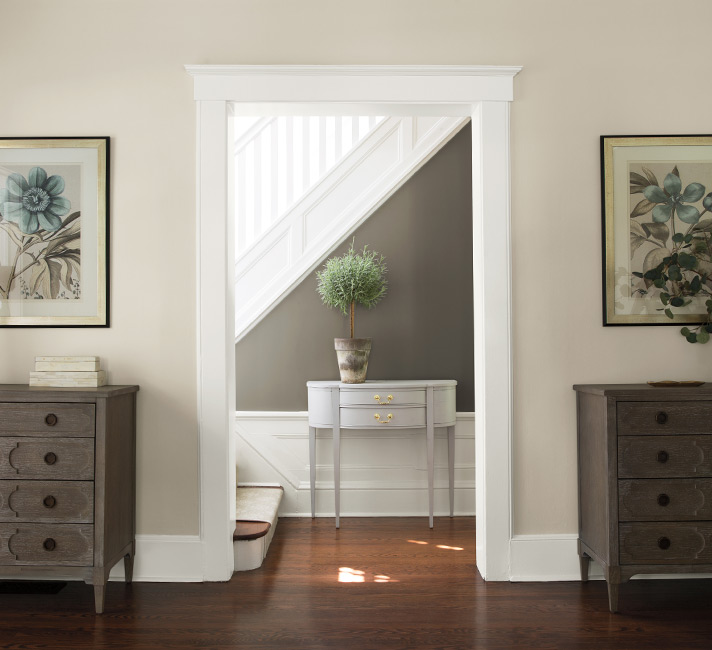 Benjamin Moore Decorator’s White Review & Inspiration