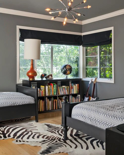 Benjamin Moore Chelsea Gray Review & Inspiration