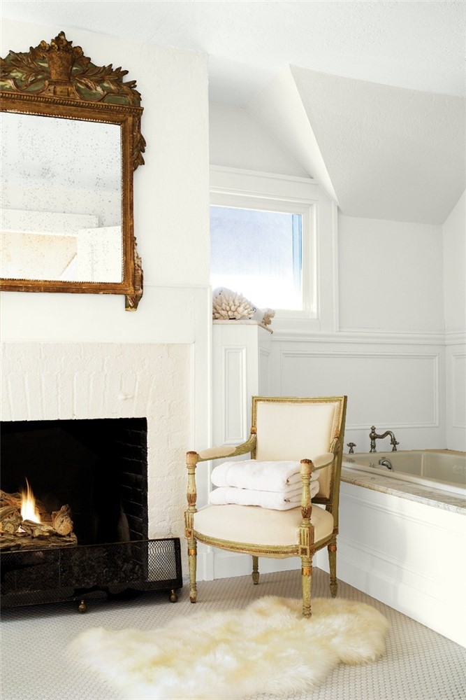 How to Pick the Perfect Paint Color for Your Bathroom Ring's End