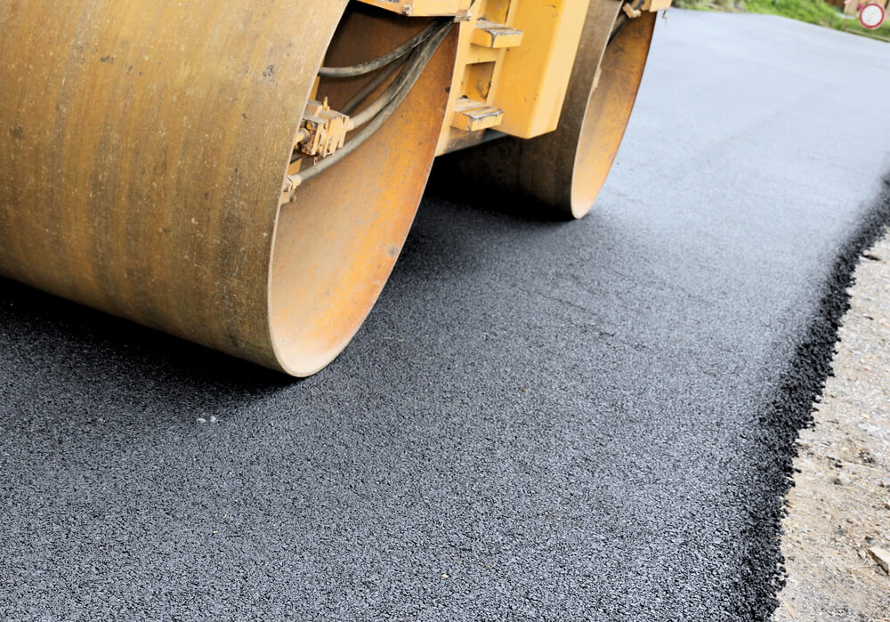 What is the average cost of an asphalt driveway? How Much Does Paving a Driveway with Asphalt Cost? | Rings ...