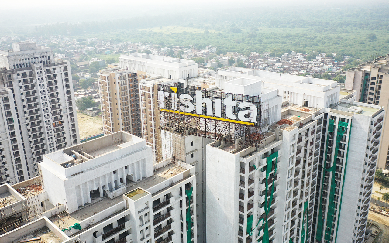 Ready to Move Luxury Flats in Lucknow Rishita Manhattan