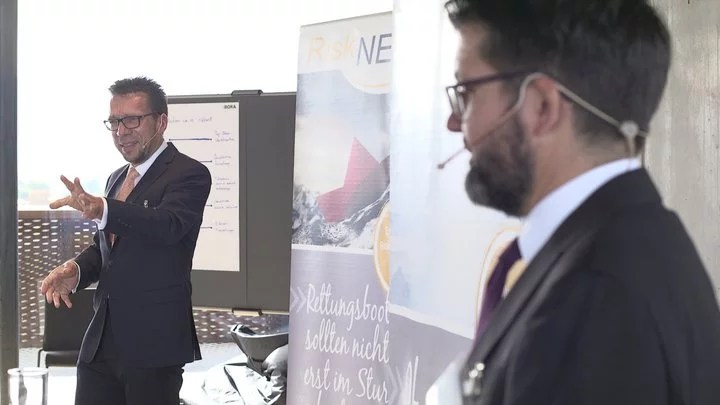 Proaktive Steuerung oder Warten auf den Worst Case? The
