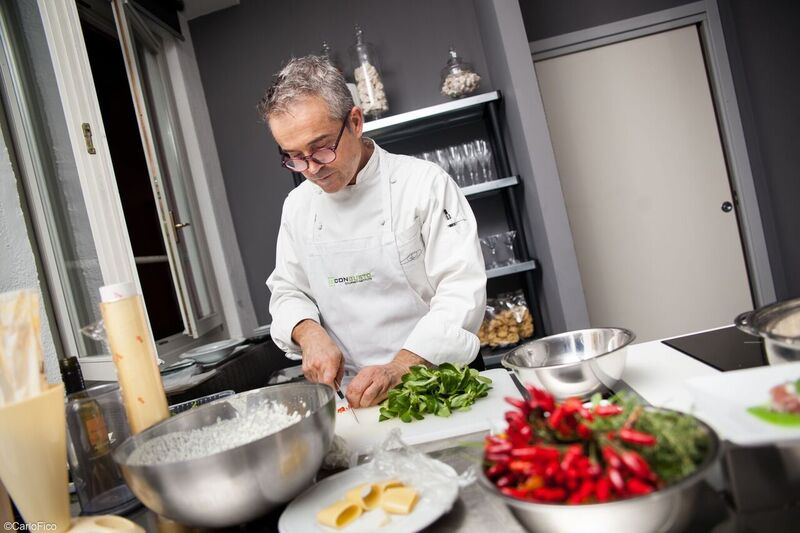 Scuola di cucina professionale, hub di formazione e cultura gastronomica a milano. Per informazioni 02 89785801 looks like congusto.com is safe. Corsi per tutti i gusti (e le necessità) a Congusto, il Campus