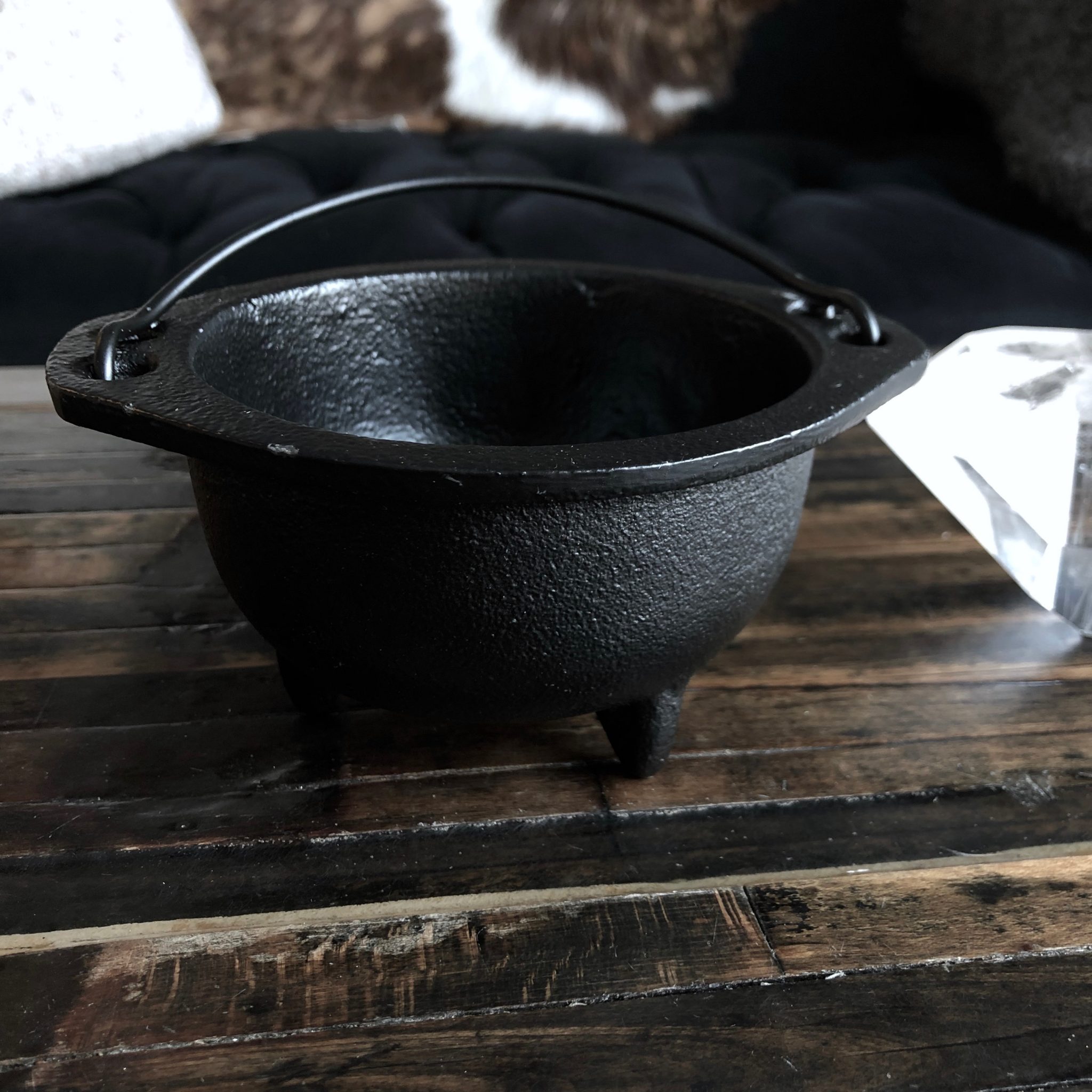Large Cast Iron Cauldron. RitualCravt Metaphysical & Witchy Wares