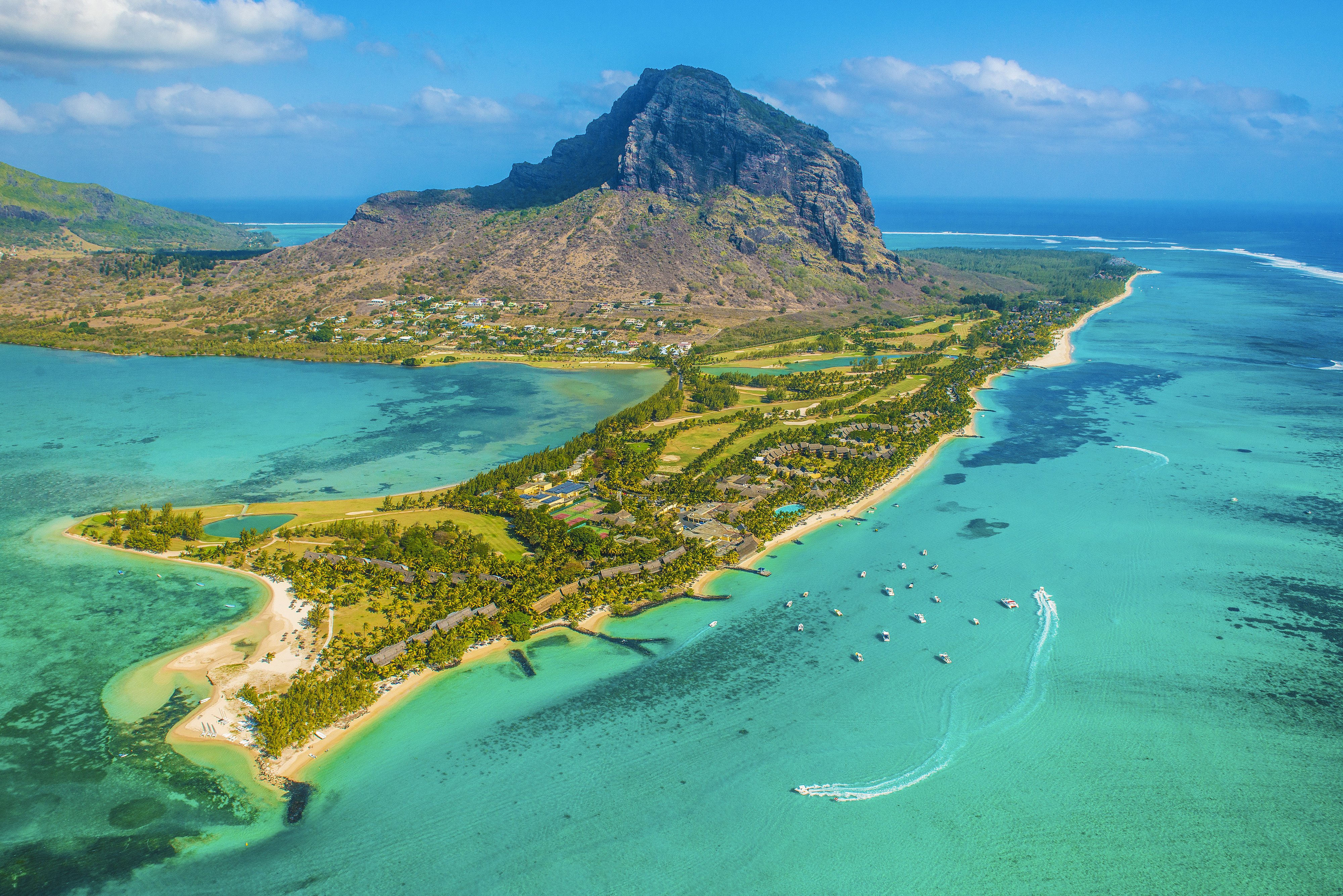 Mauritius Market Entry Roadmap: Navigating the Jewel of the Indian Ocean for Business Success
