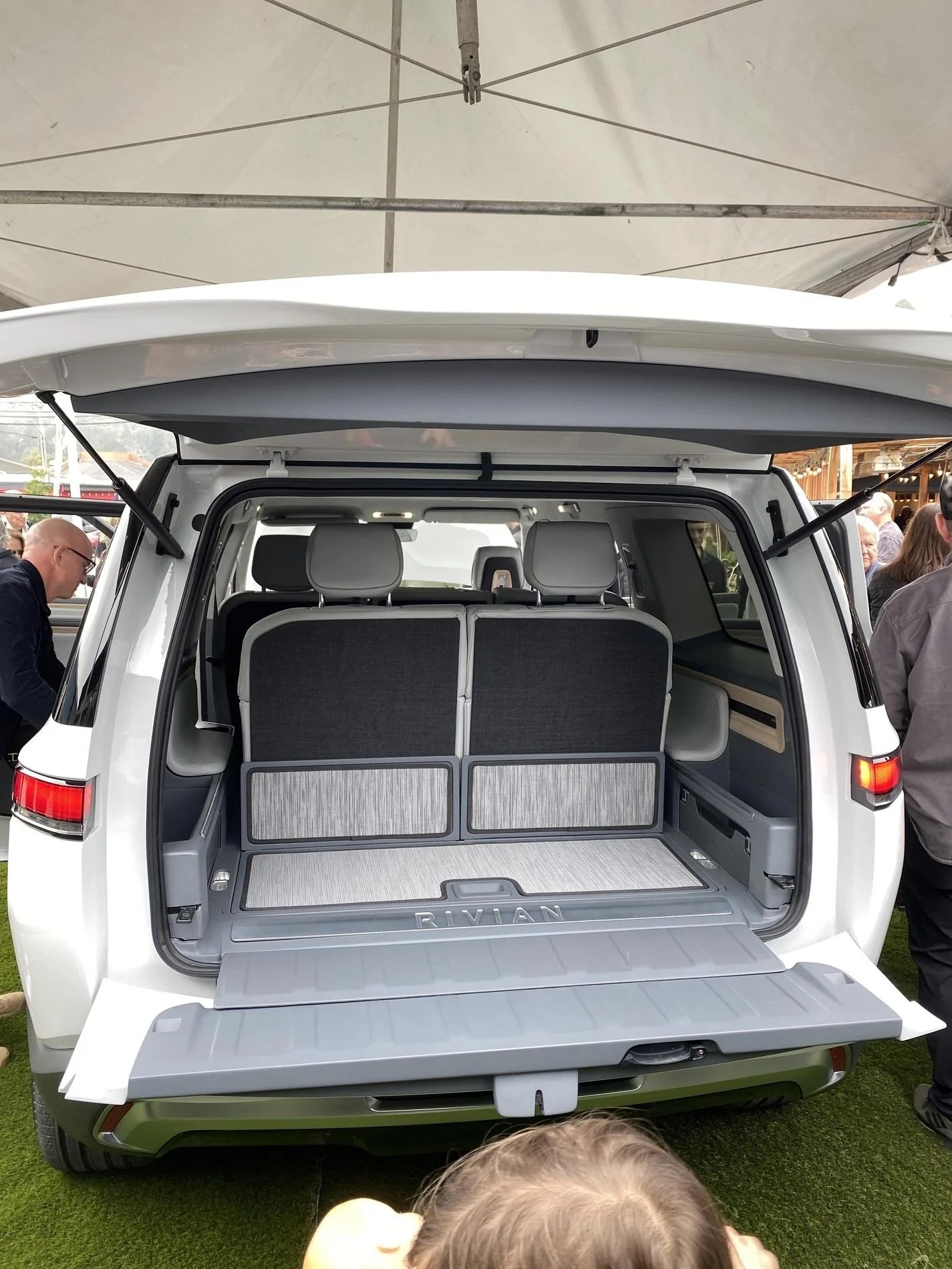 3rd Row Design / Cargo Area Photos? Rivian Forums 1 Community for