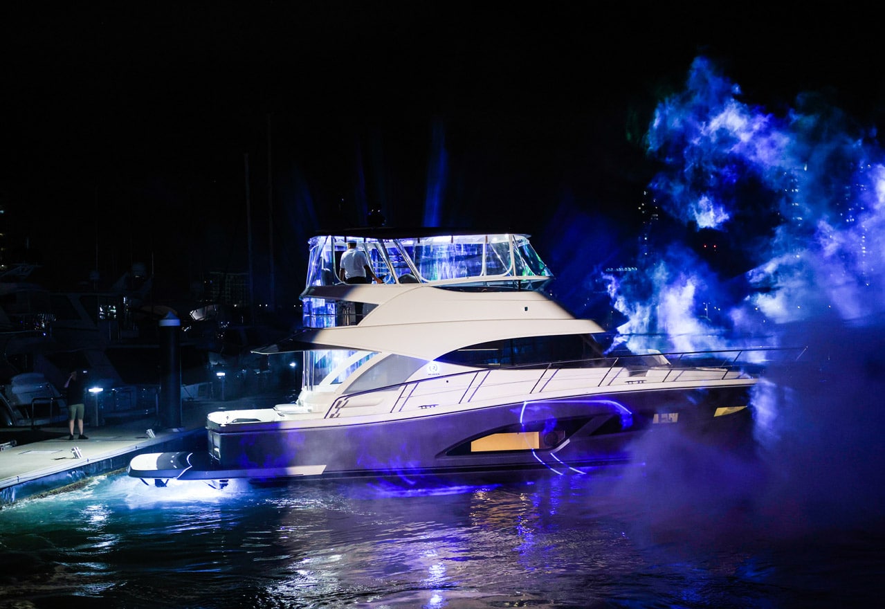 Riviera Awards Excellence at international Dealer Conference R Marine