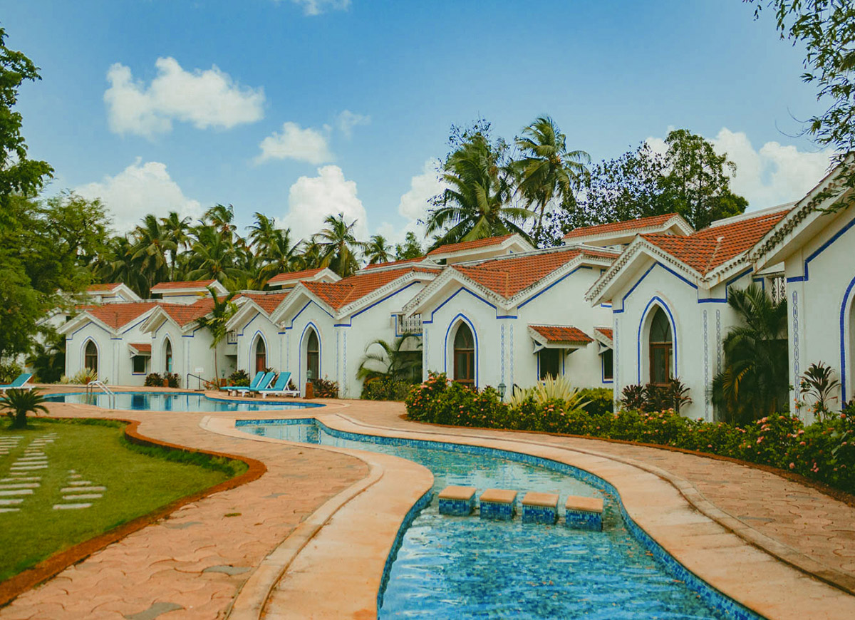 Buy holiday homes in Goa and luxury villas with private pool for sale