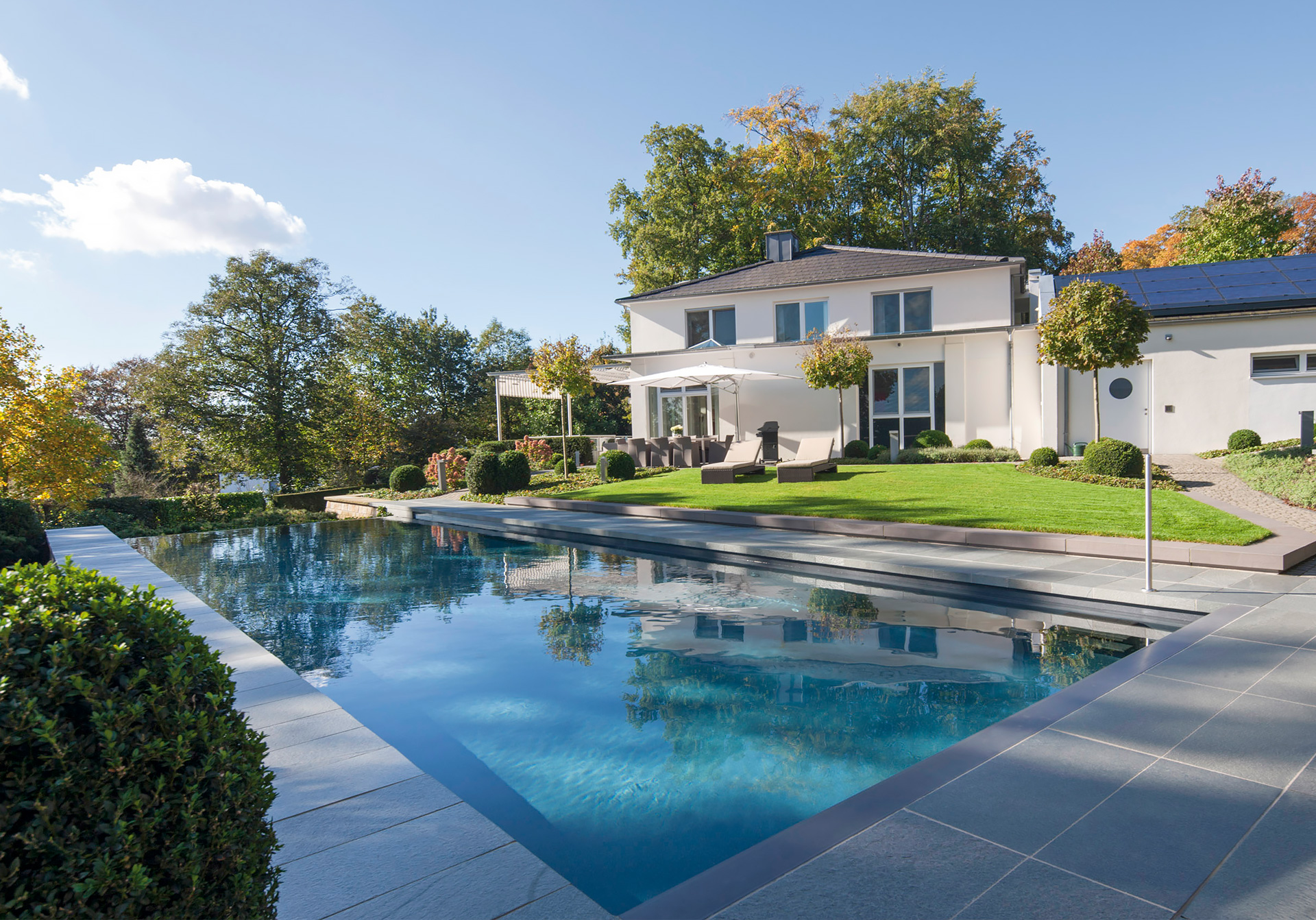 Schwimmbecken & SwimmingPools Made in Germany RivieraPool