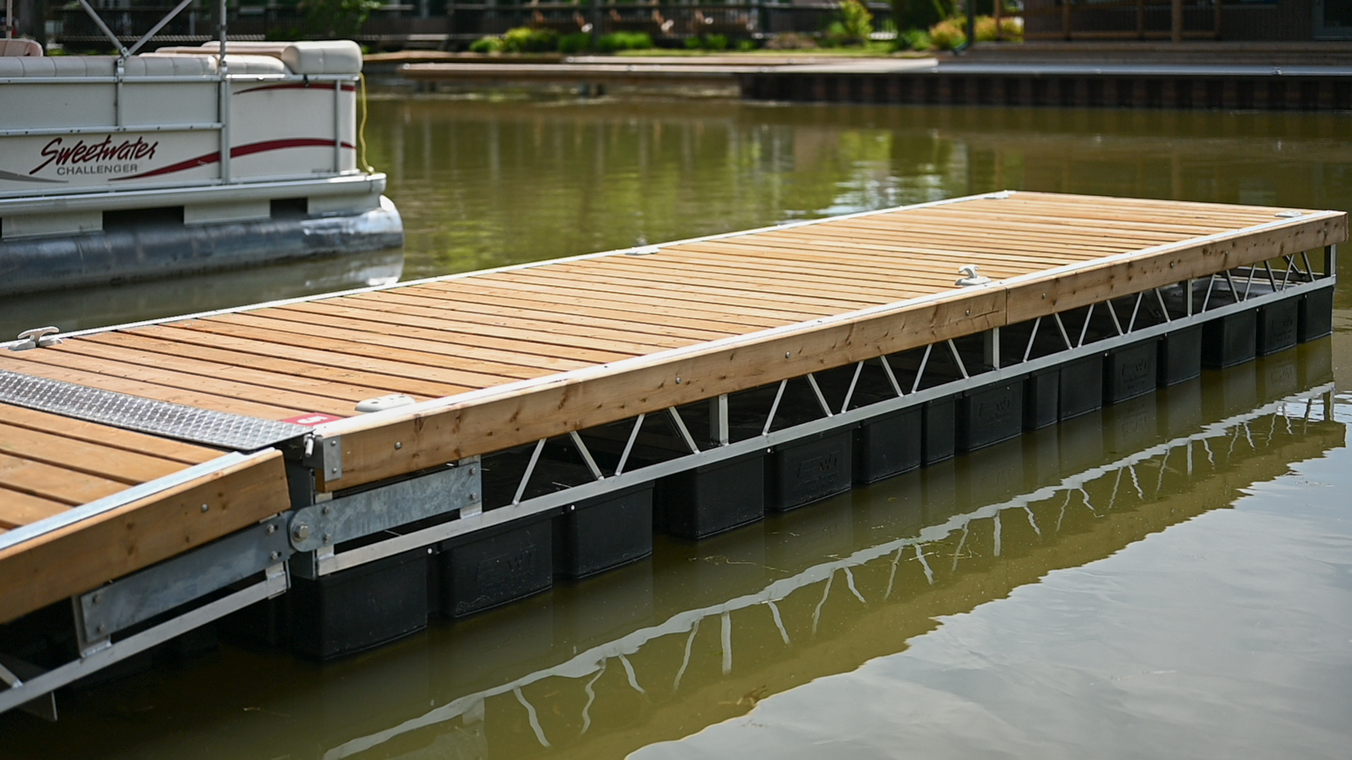 Steel Tube Floating & Commercial Dock Systems R&J Machine
