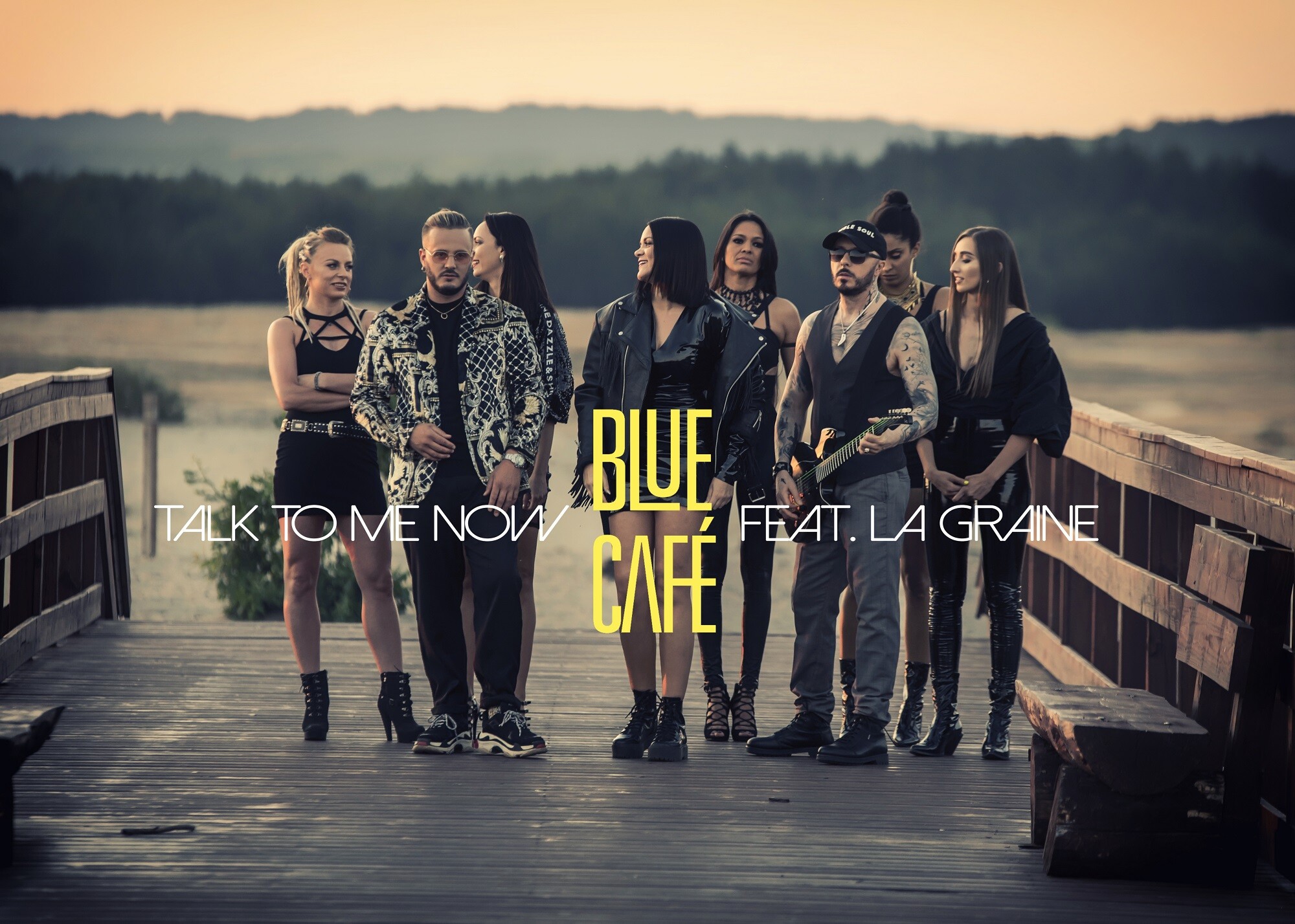 Blue Cafe feat. La Graine w nowym, wakacyjnym przeboju "Talk To Me Now" RMF FM