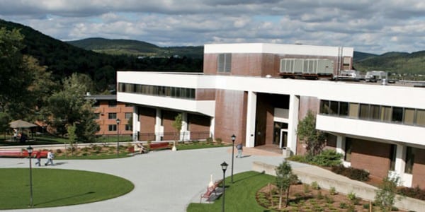 Best BSN Programs in New York in 2020 & OnCampus)