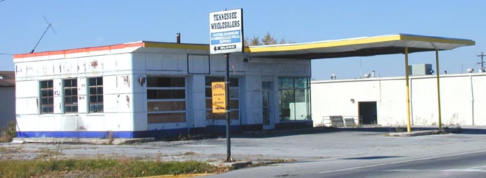 Tennessee Icebox & Modern Gas Stations