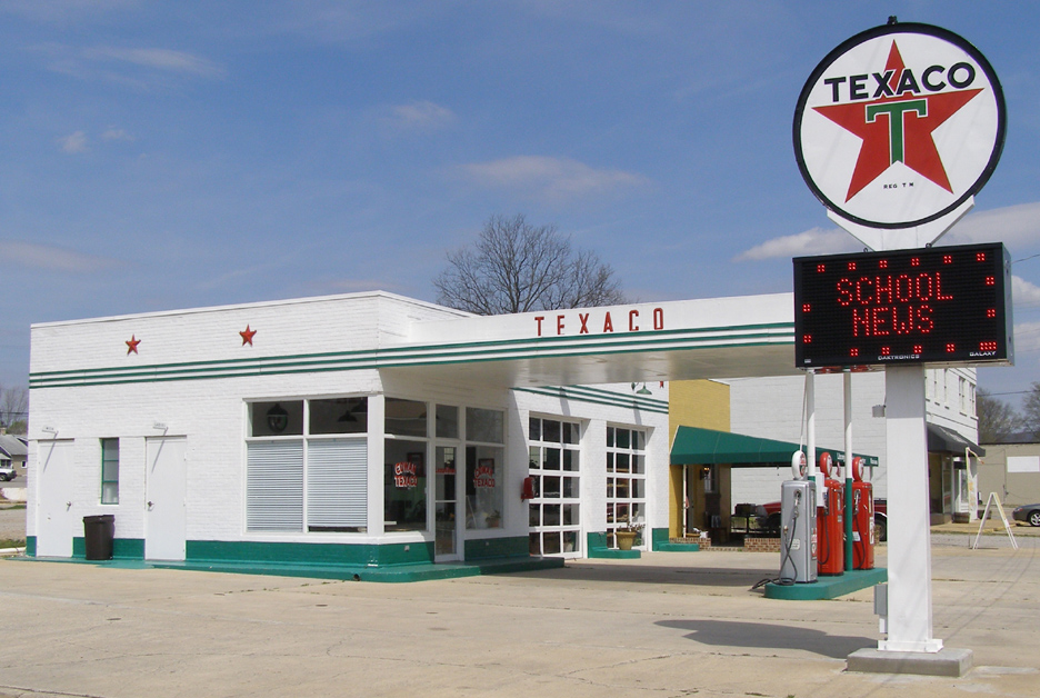 Tennessee Icebox & Modern Gas Stations