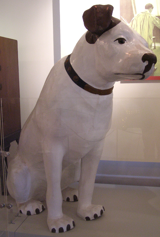 Nipper Statues