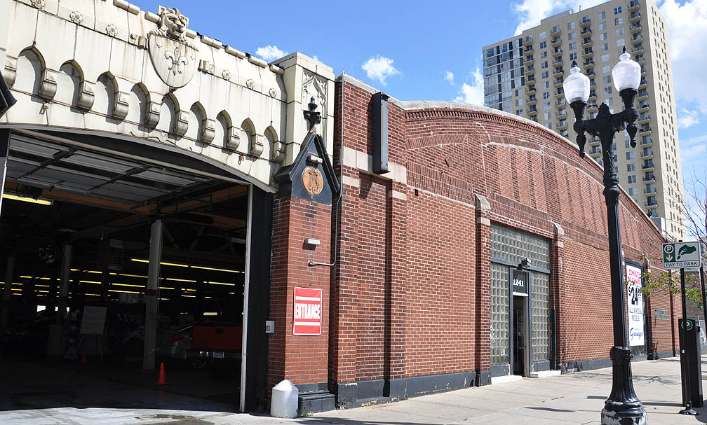 Illinois Car Showrooms & Dealerships