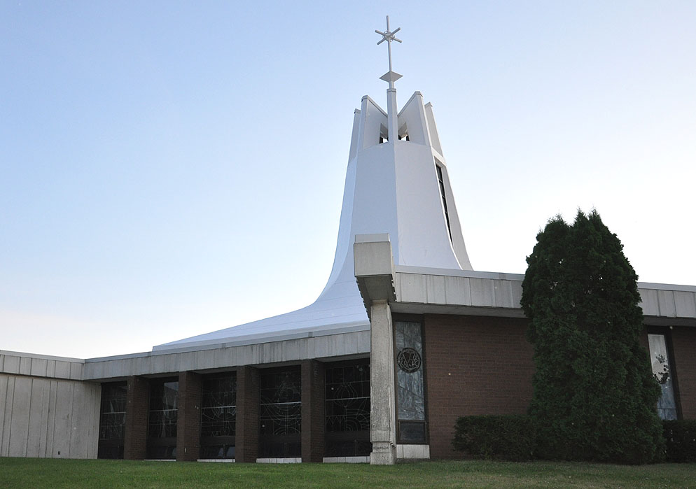 Iowa MidCentury Modern Churches