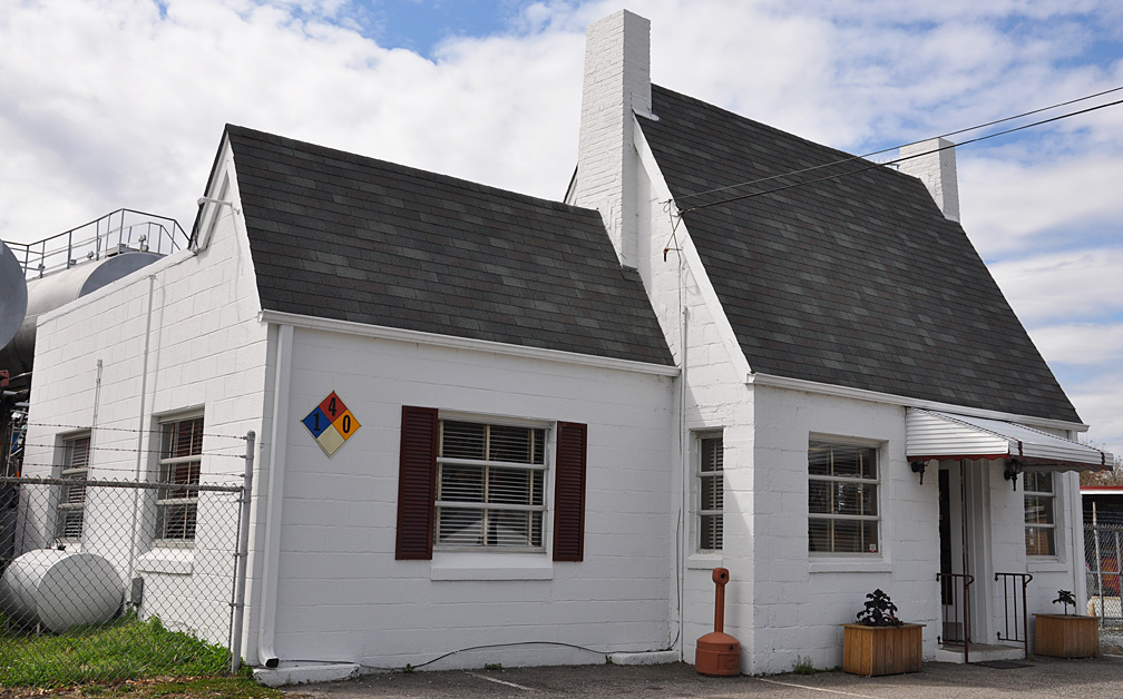 North Carolina Pure Oil Gas Stations