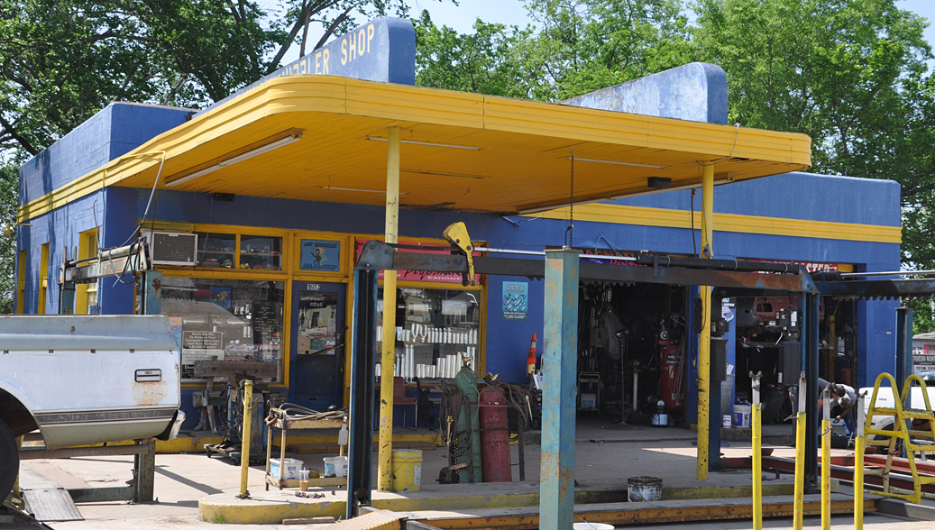 Texas Icebox & Modern Gas Stations
