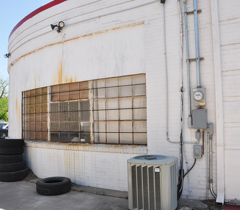 Texas Conoco Gas Stations