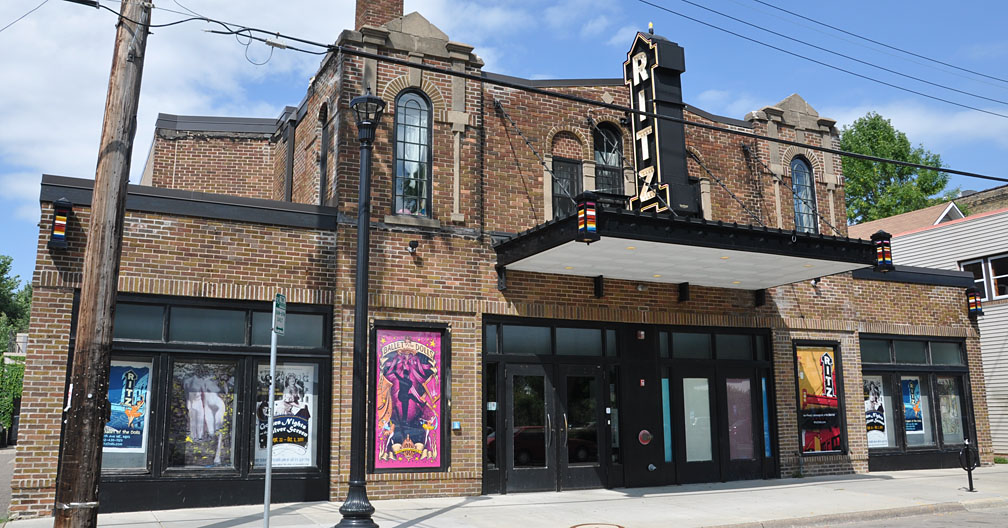 Minneapolis & St. Paul Movie Theatres