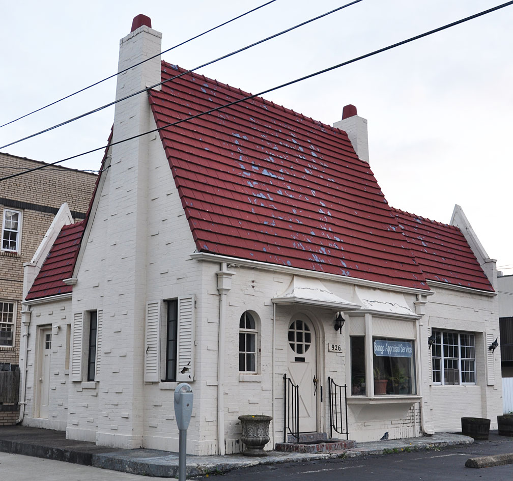 West Virginia Pure Oil Gas Stations