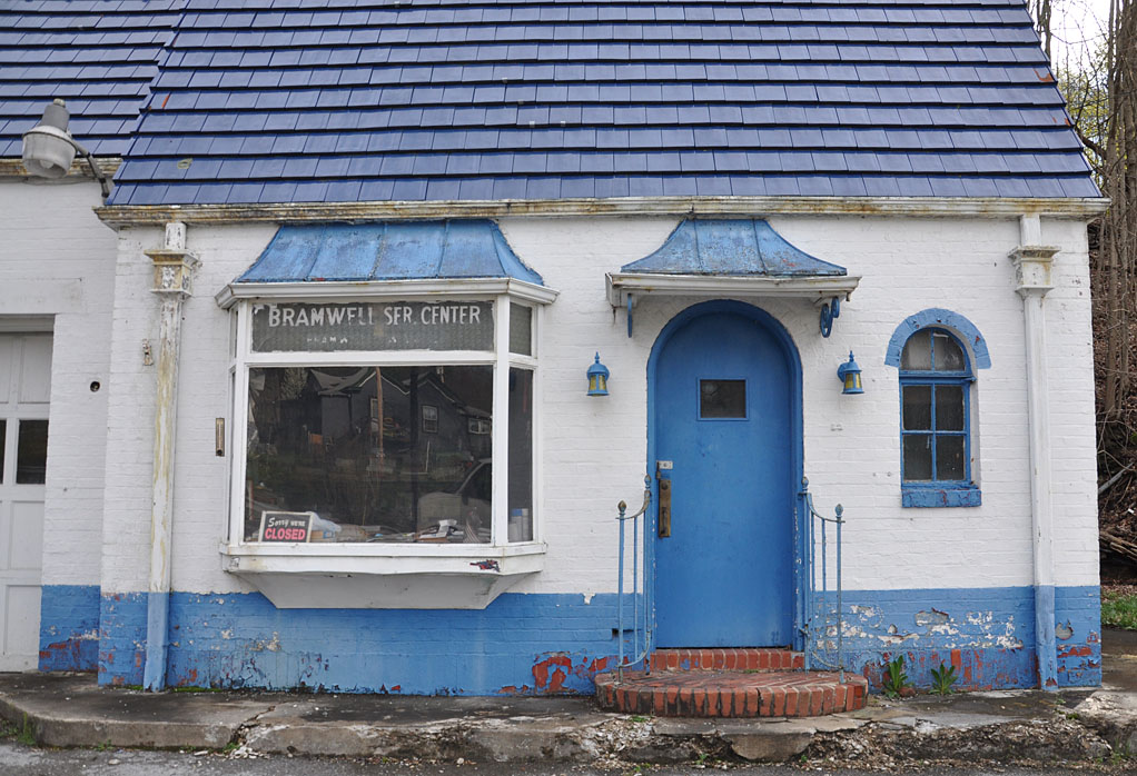 West Virginia Pure Oil Gas Stations