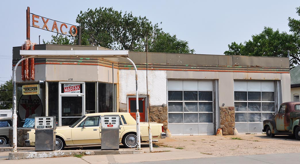 Wyoming Icebox & Modern Gas Stations