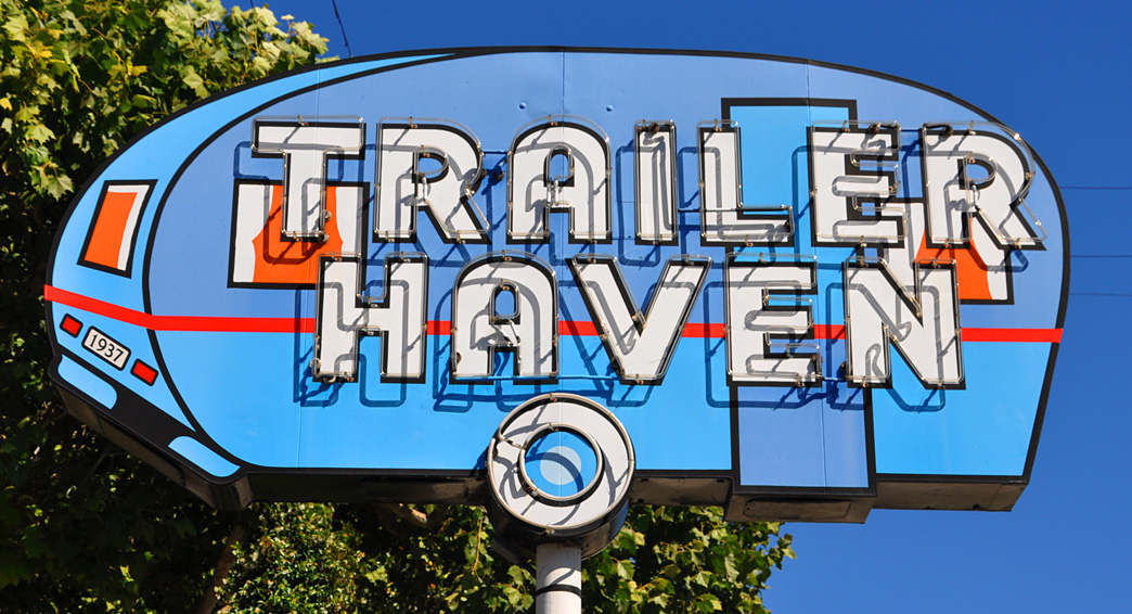 Hayward & San Leoandro Signs